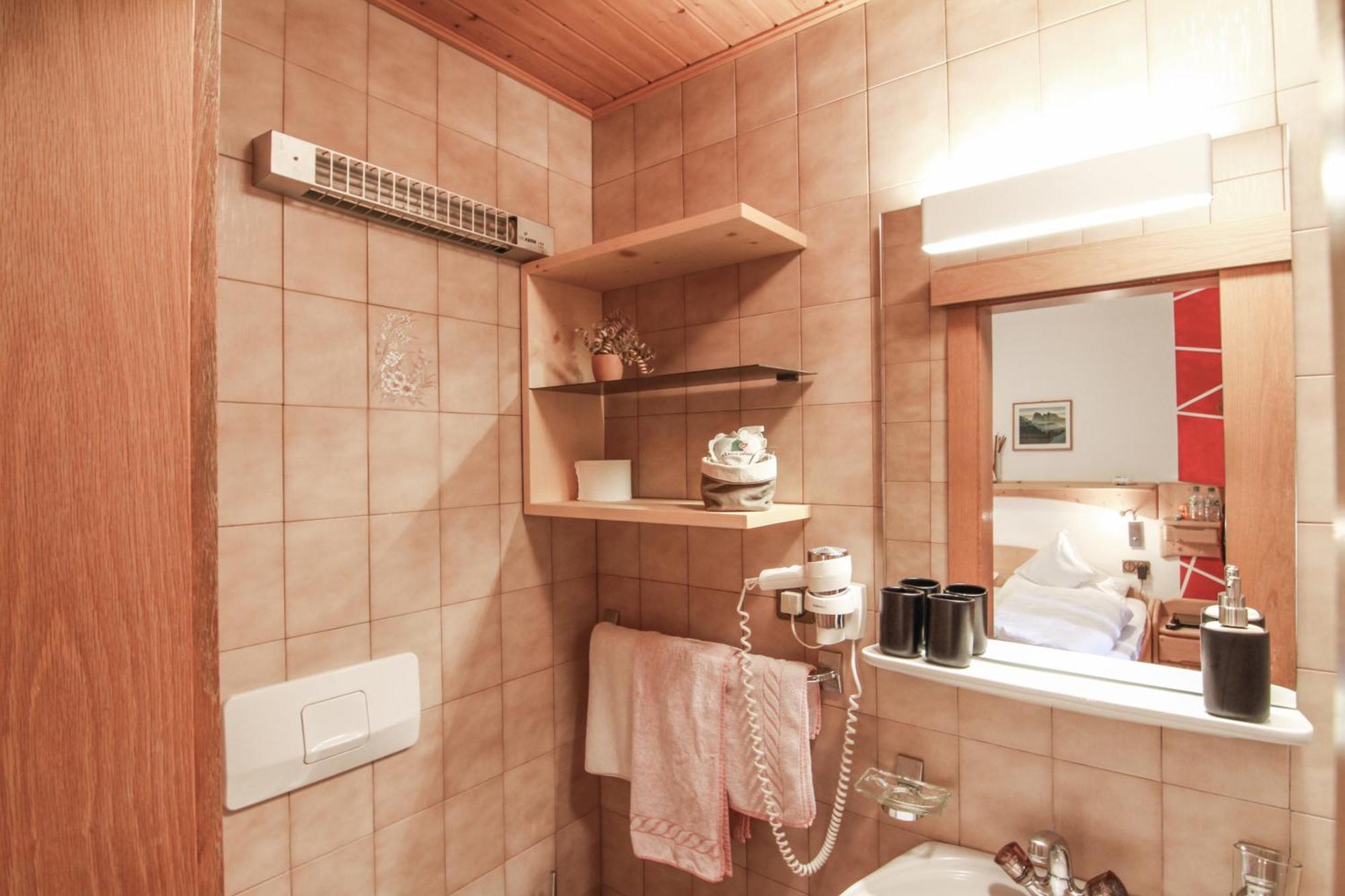 Haus Urban B&B 바르비아노 객실 사진